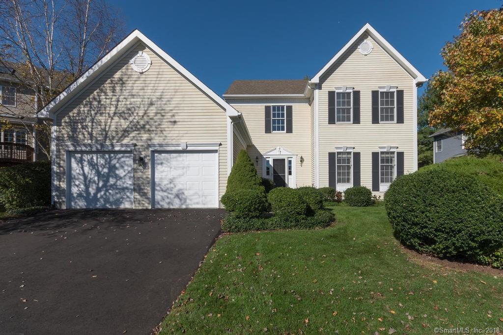 33 Commonwealth Drive - Photo 1