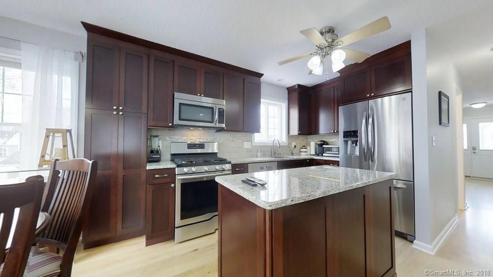 39 Highview Avenue - Photo 1