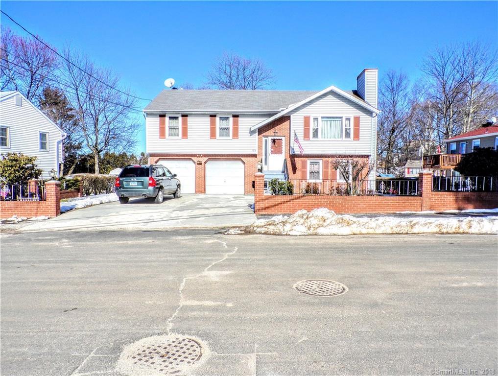 105 Oak Hollow Drive - Photo 1