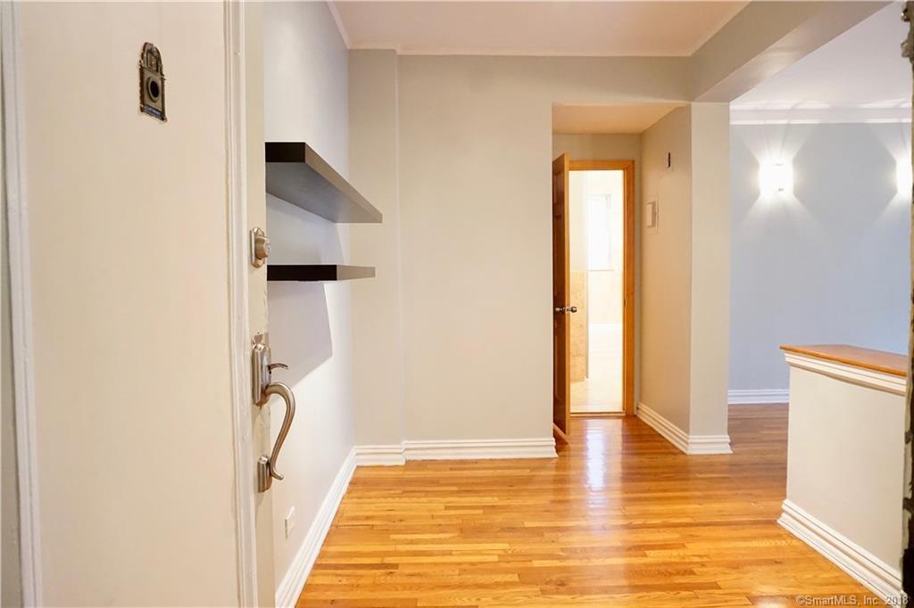 70 Strawberry Hill Avenue - Photo 1