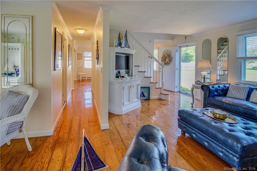 10 Thompson Road - Photo 1