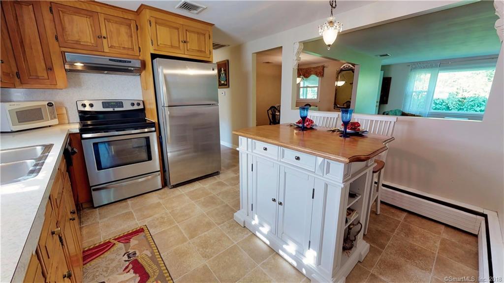 56 Clarendon Avenue - Photo 1