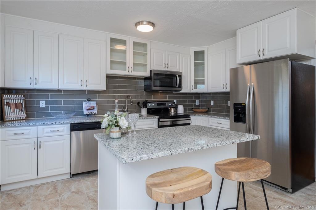 293 Chestnut Hill Road - Photo 1