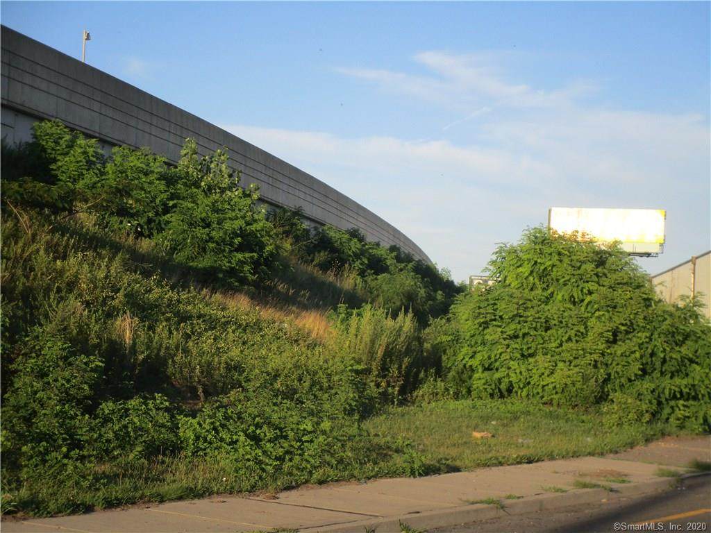 610 Bostwick Avenue - Photo 1
