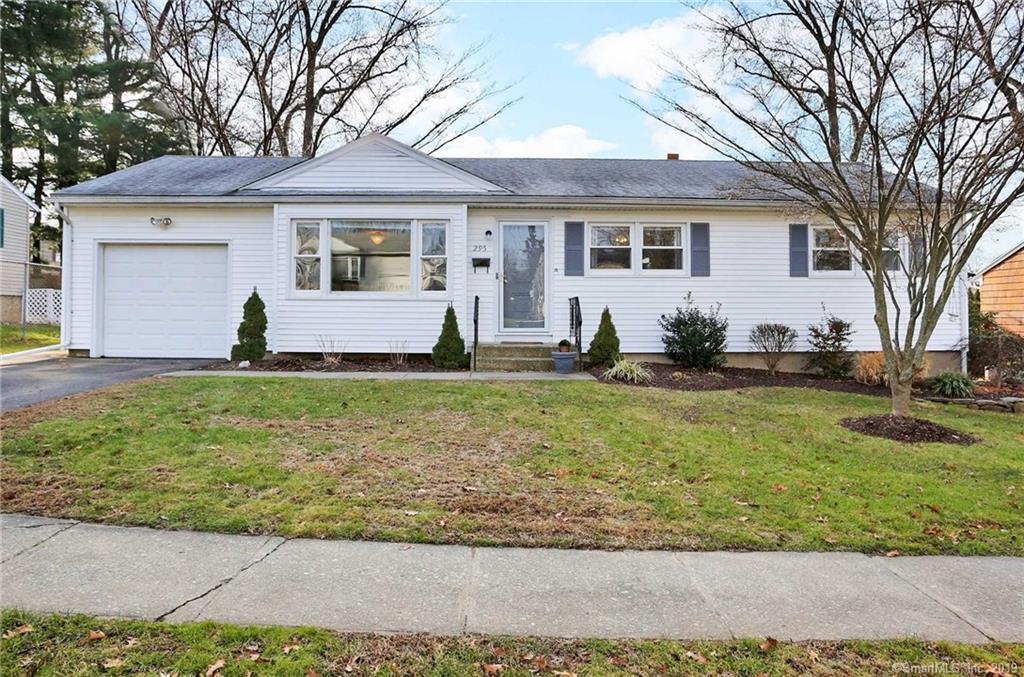 295 Rockland Avenue - Photo 1