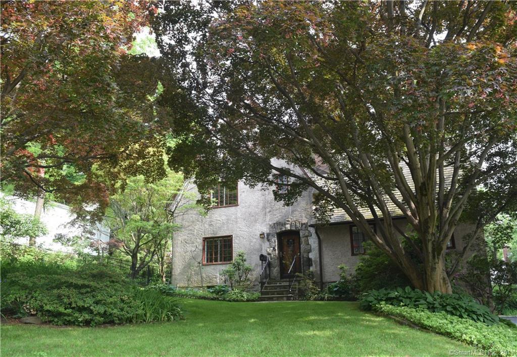6 Sagamore Road - Photo 1