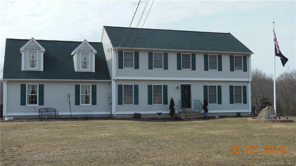 844 Norwich Avenue - Photo 1