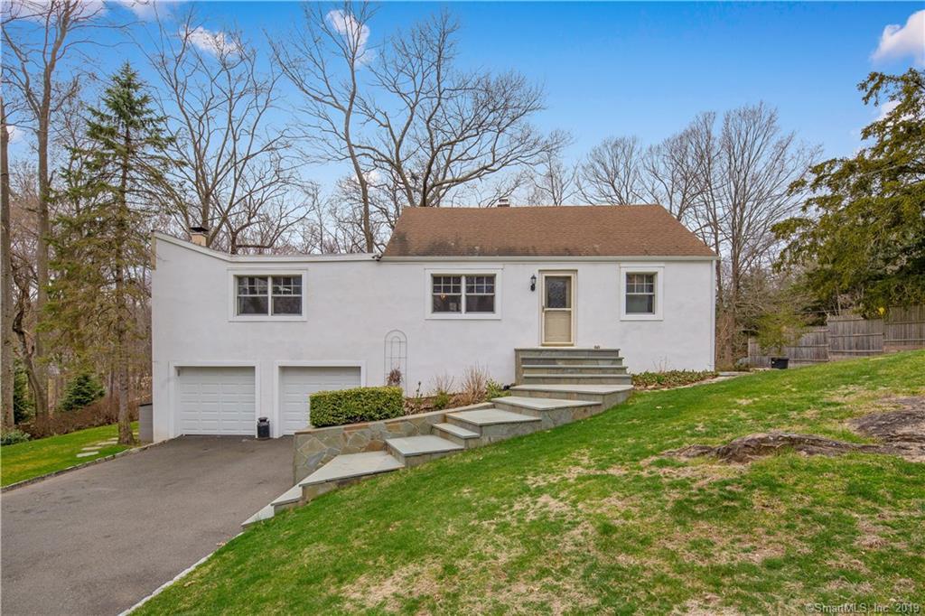 55 Glen Avenue - Photo 1