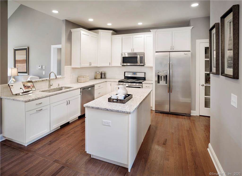4 Tamarack Court - Photo 1