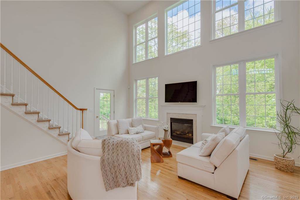 40 Barn Hill Road - Photo 1