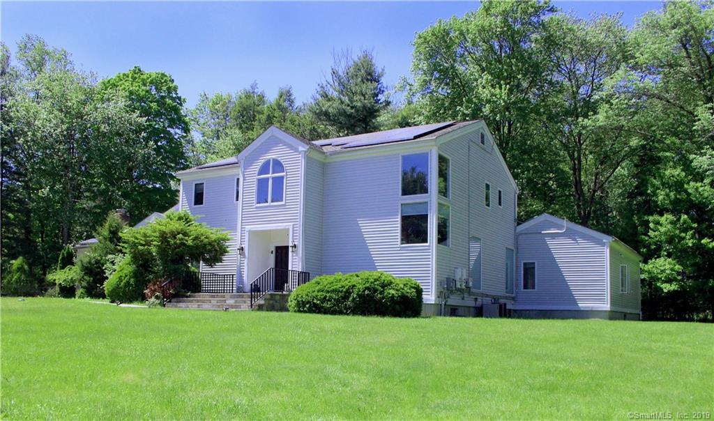 108 Comstock Hill Avenue - Photo 1