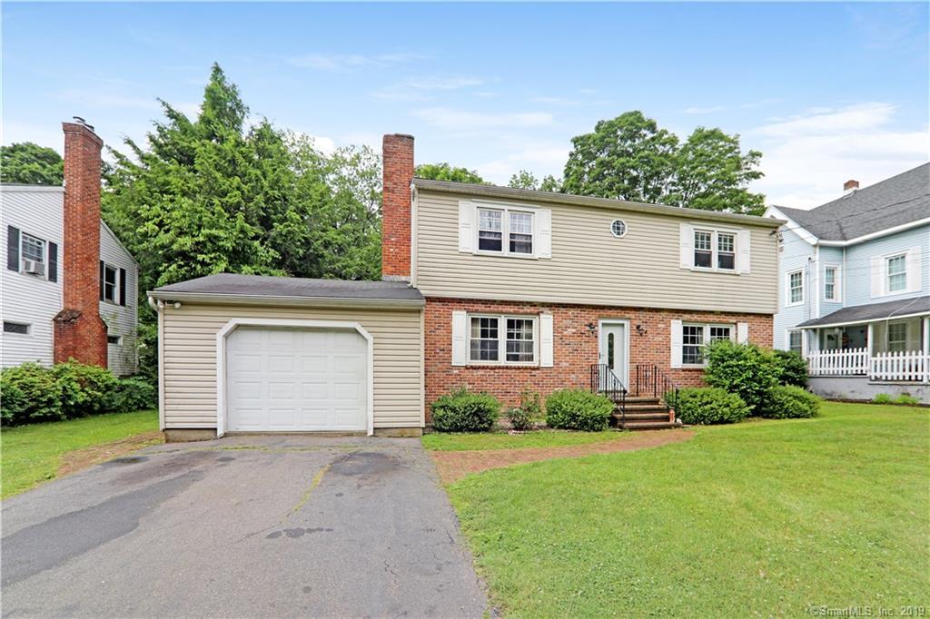 1810 Litchfield Turnpike - Photo 1