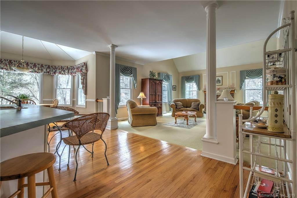 24 Honeysuckle Lane - Photo 1