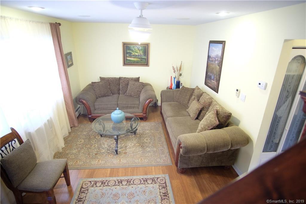 240 Oakville Avenue - Photo 1 240 Oakville Avenue - Photo 1
