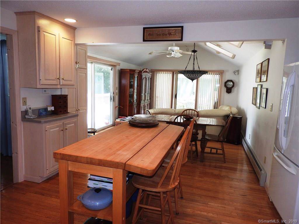 118 Fairlane Drive - Photo 1
