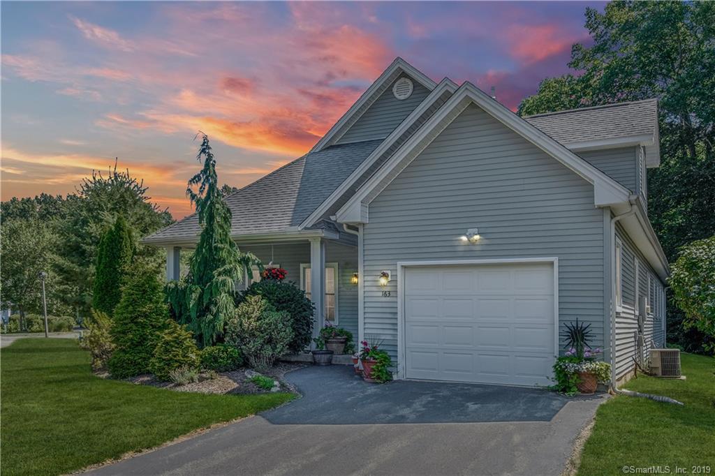 163 Oliver Way - Photo 1