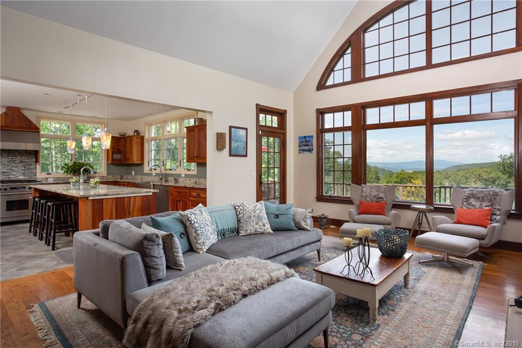 28 Aspen Hill Drive - Photo 1