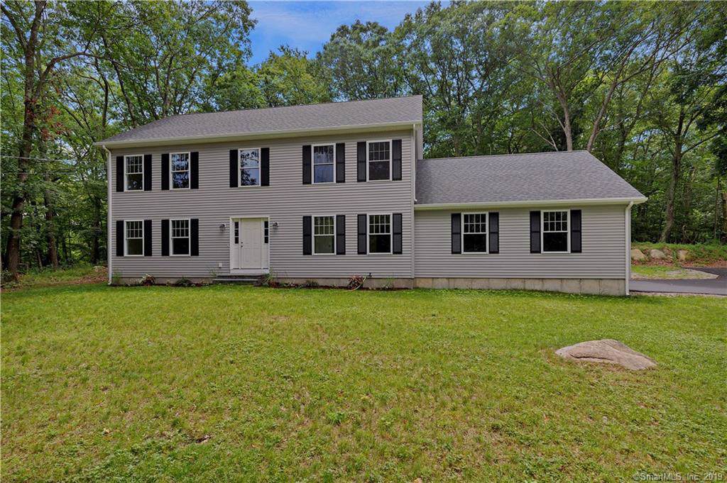 32 Roxbury Road - Photo 1