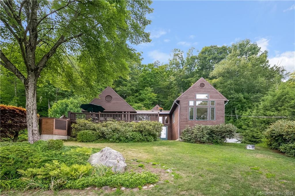 403 Wakefield Boulevard - Photo 1