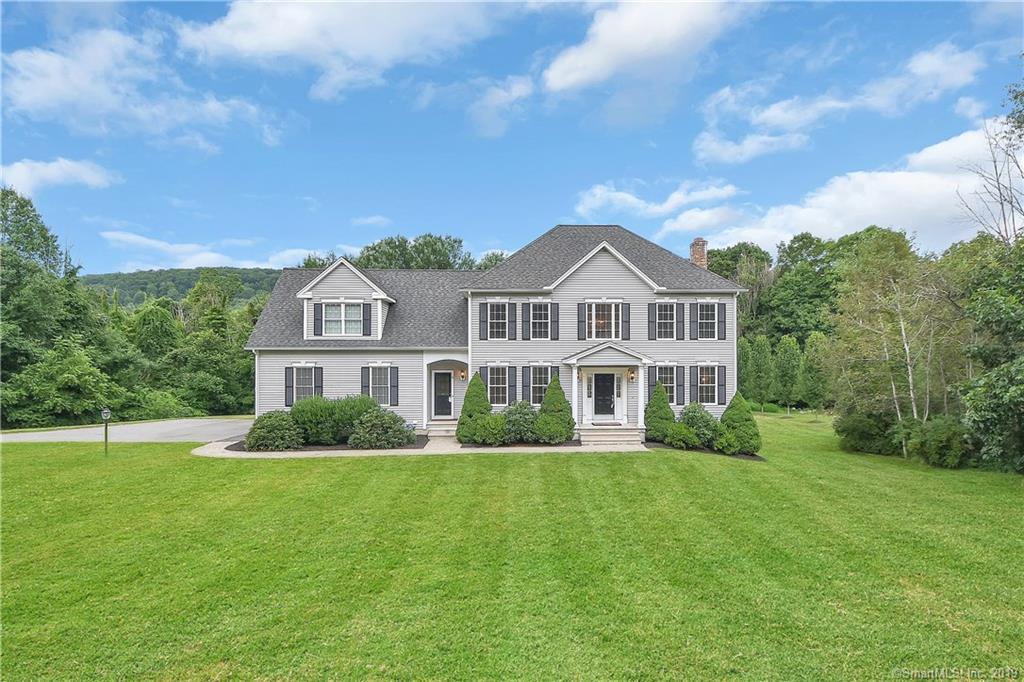 154 Stafford Road - Photo 1