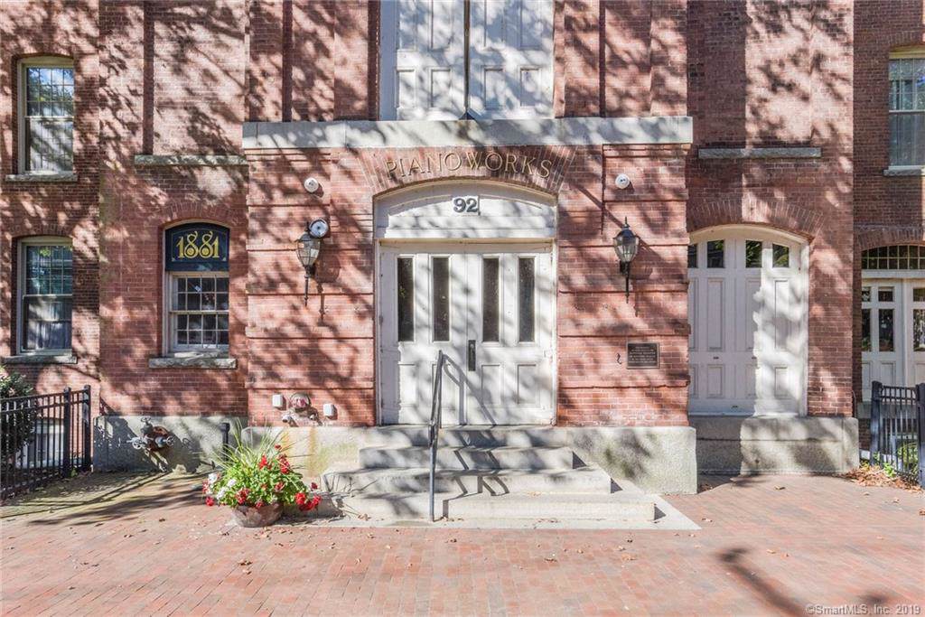 92 Main Street - Photo 1