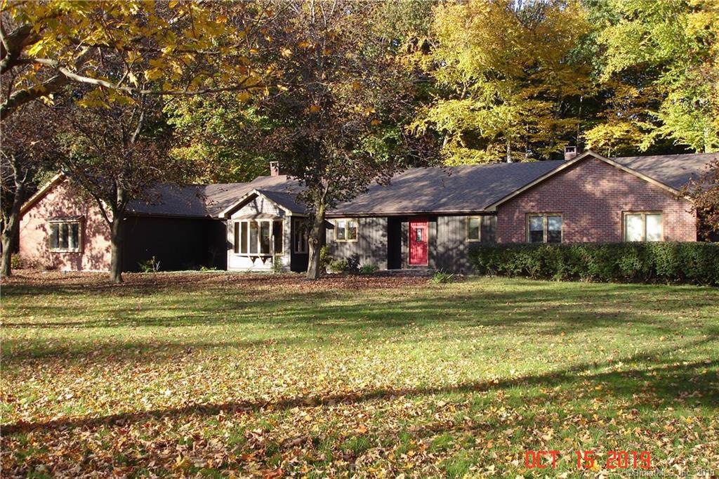 11 Pheasant Run - Photo 1