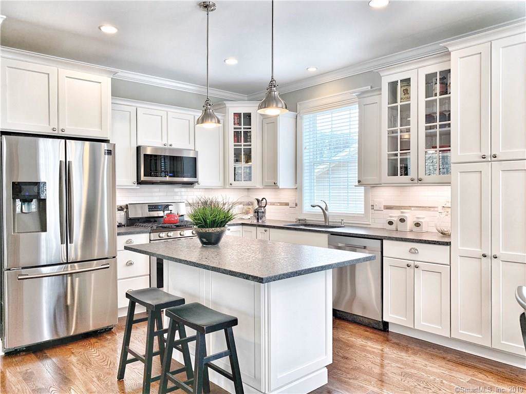 1 Oakview Lane - Photo 1