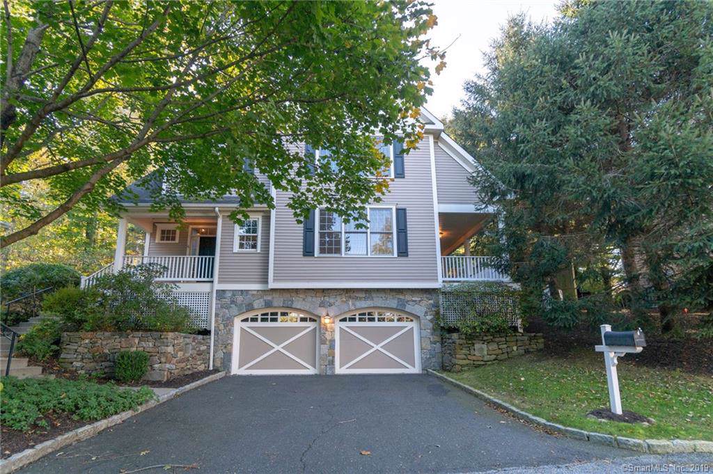 16 Woods Way - Photo 1