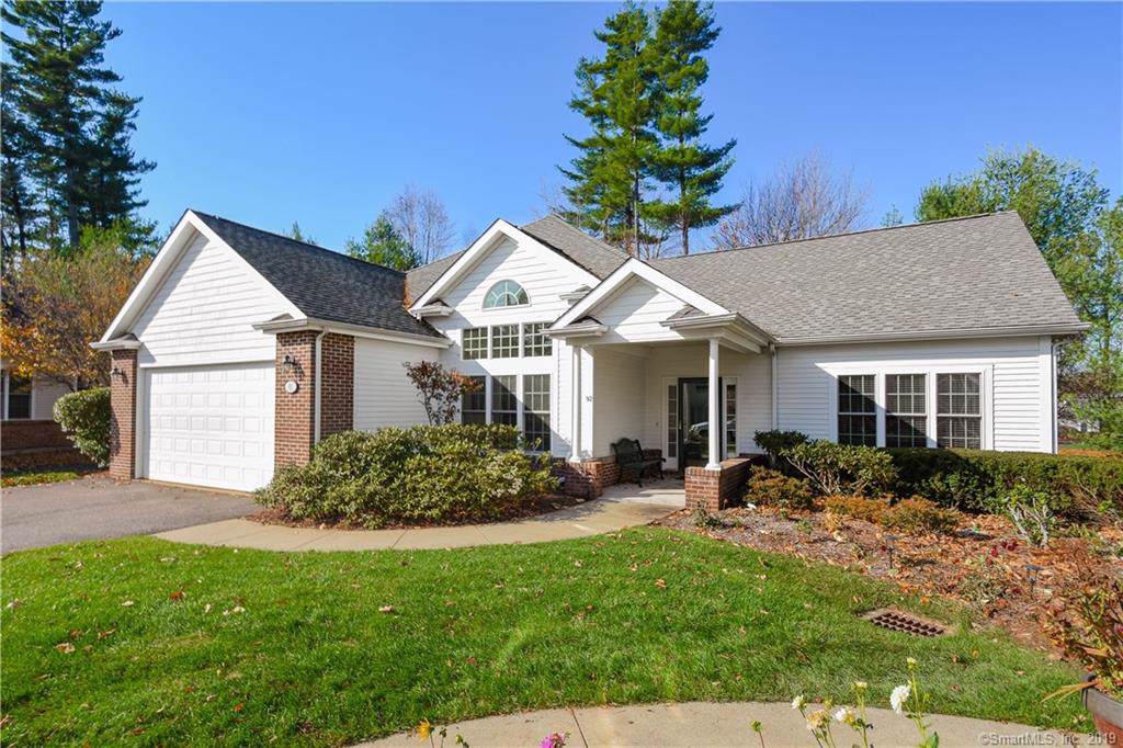 92 Emily Way - Photo 1