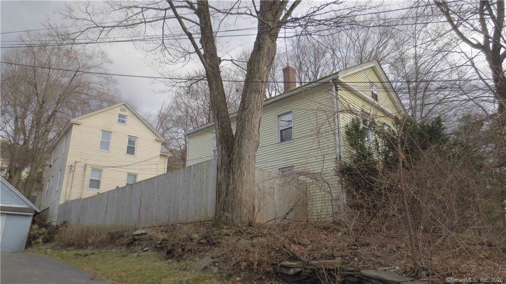 39 Vernon Avenue - Photo 1