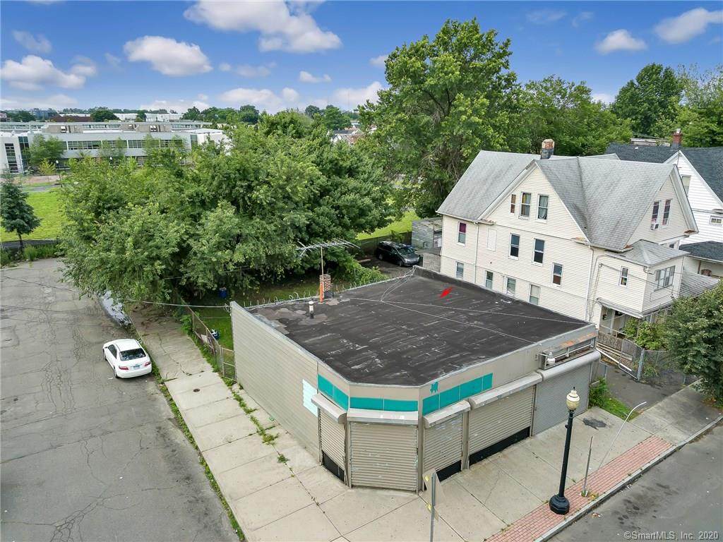 1540 Stratford Avenue - Photo 1