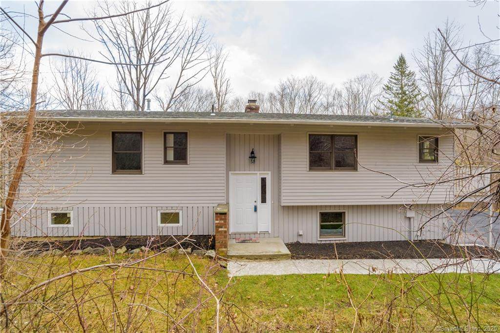 2 Cloverleaf Drive - Photo 1