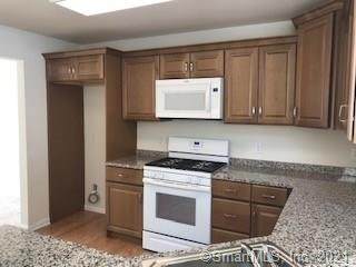 10 Tamarack Court - Photo 1