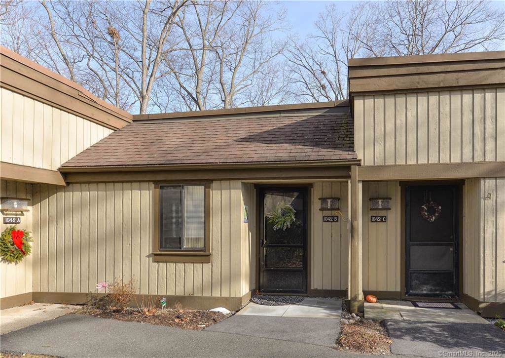 1042 Heritage Village - Photo 1