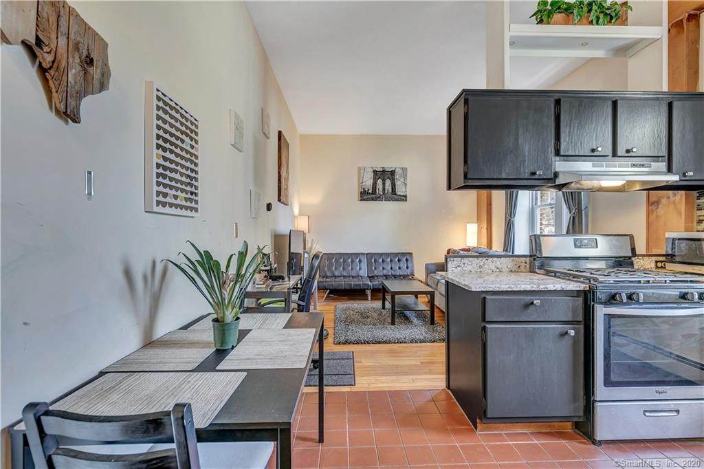 548 Orange Street - Photo 1