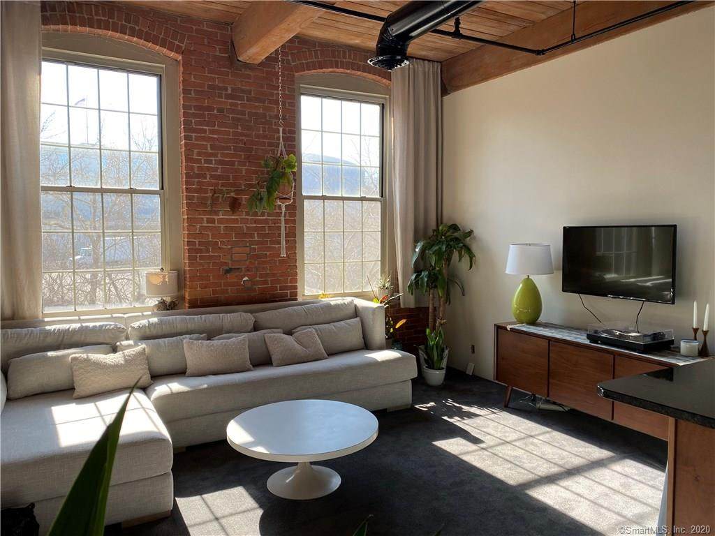 92 Main Street - Photo 1