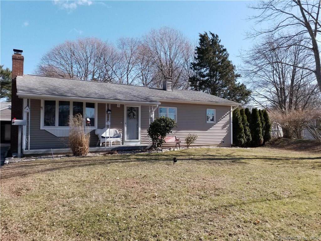 4 Briarwood Drive - Photo 1