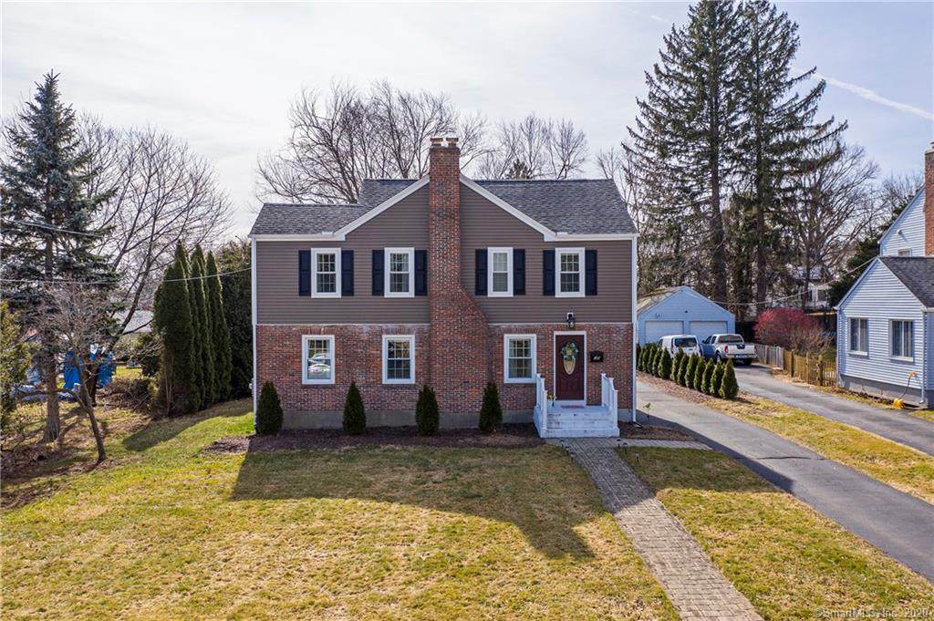 15 Onlook Road - Photo 1