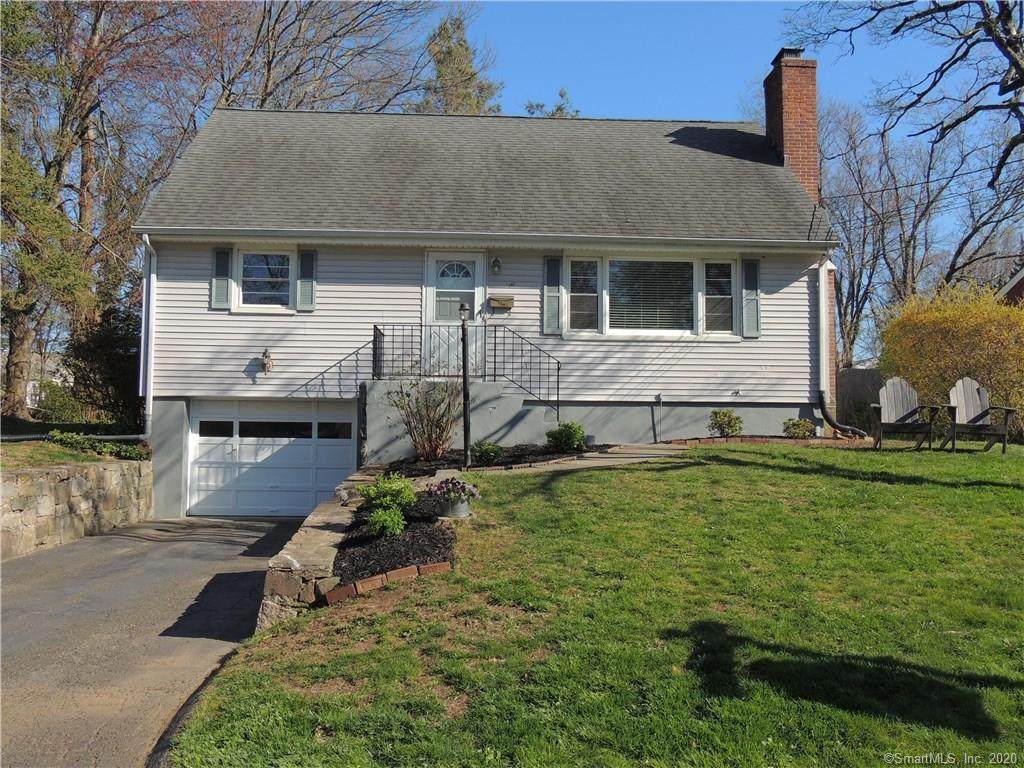 101 Candlewood Road - Photo 1 101 Candlewood Road - Photo 1