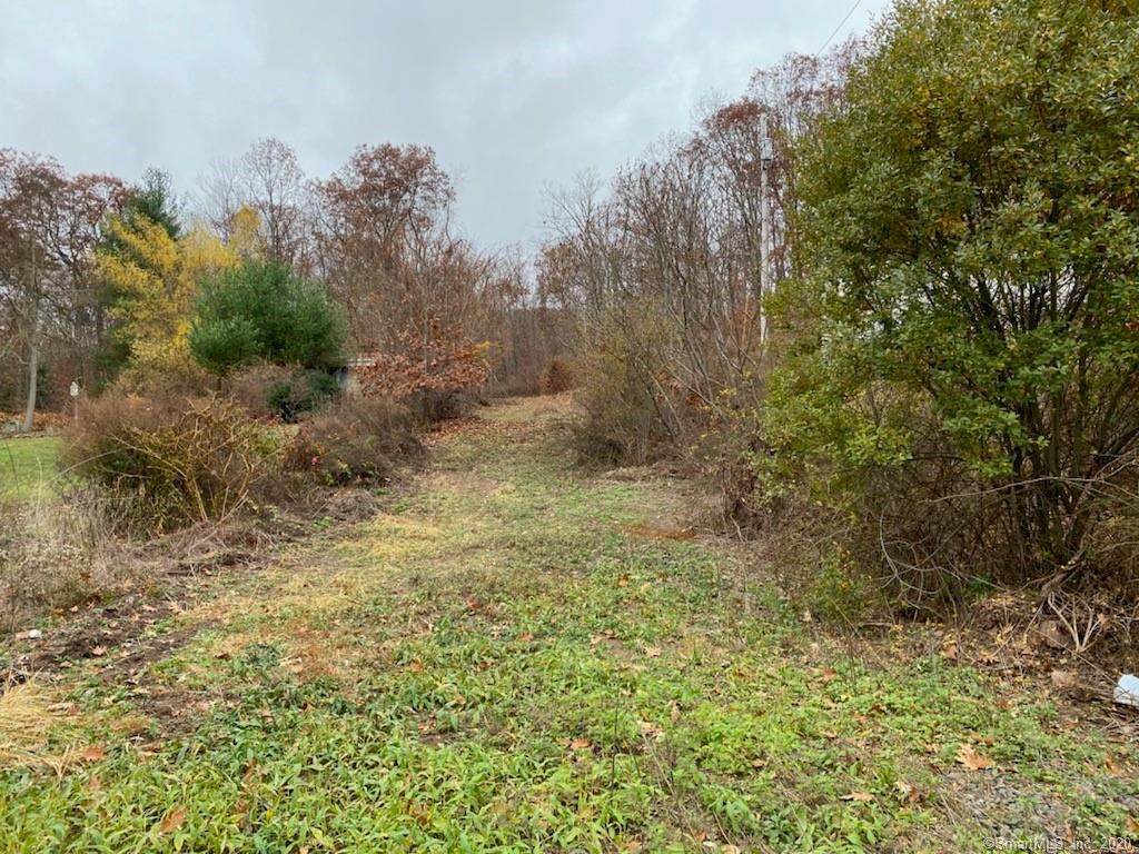 1380 Shepard Avenue - Photo 1