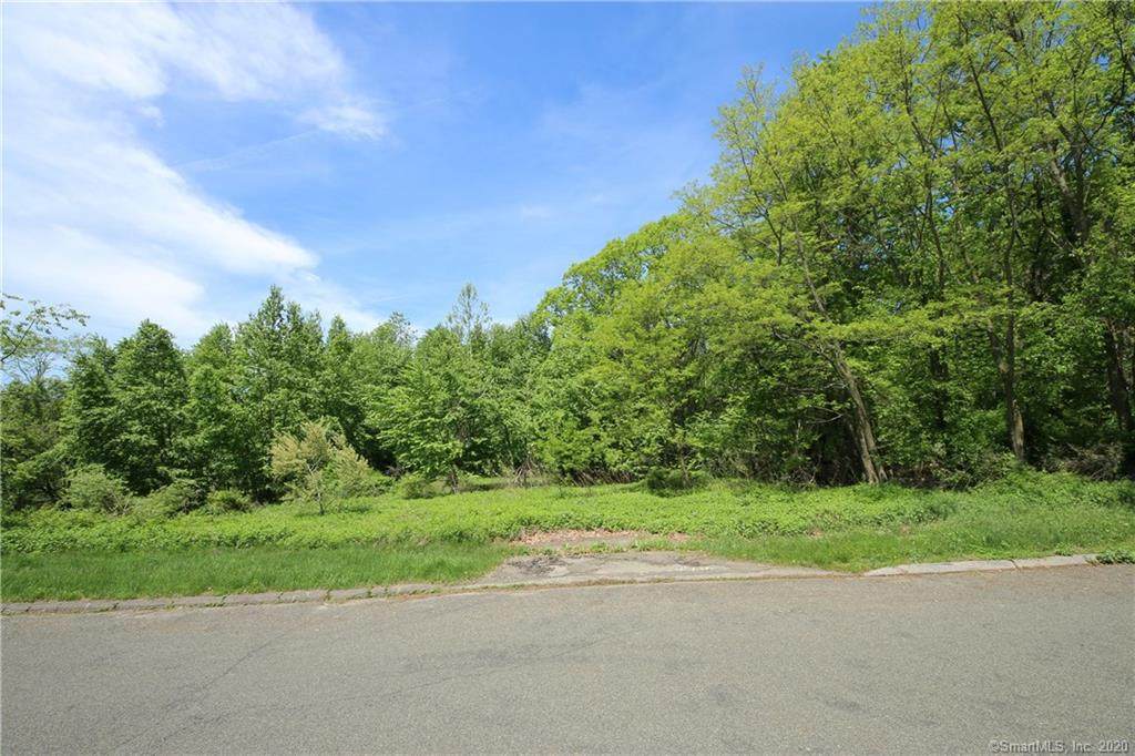 41 Tuckahoe Road - Photo 1