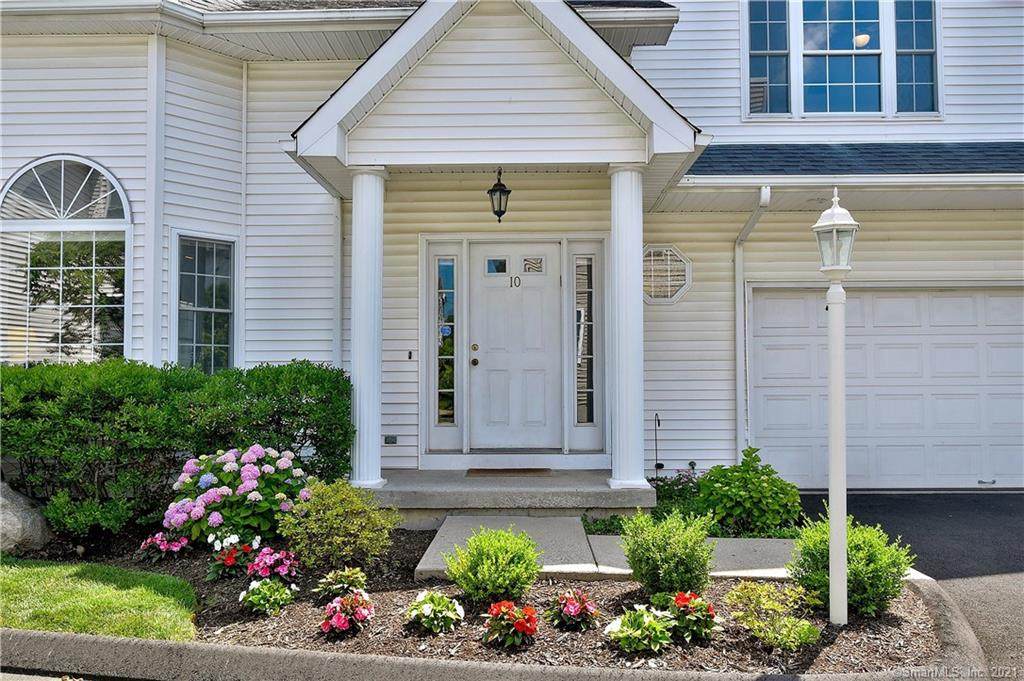 168 Colonial Road - Photo 1