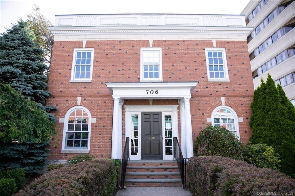 706 Bedford Street - Photo 1