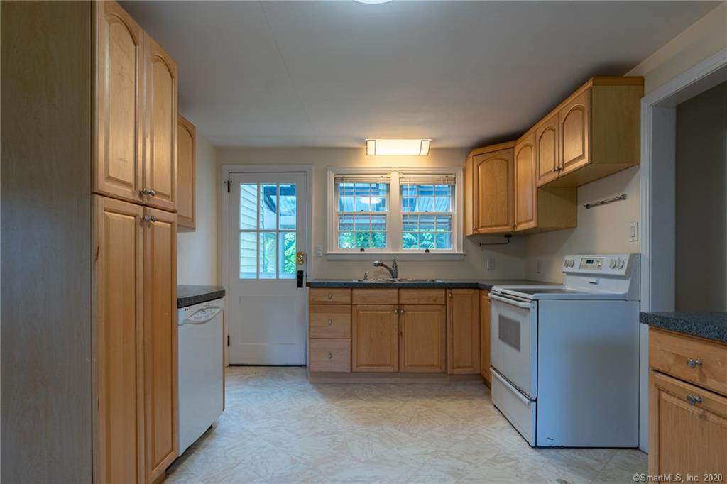 676 Palisado Avenue - Photo 1