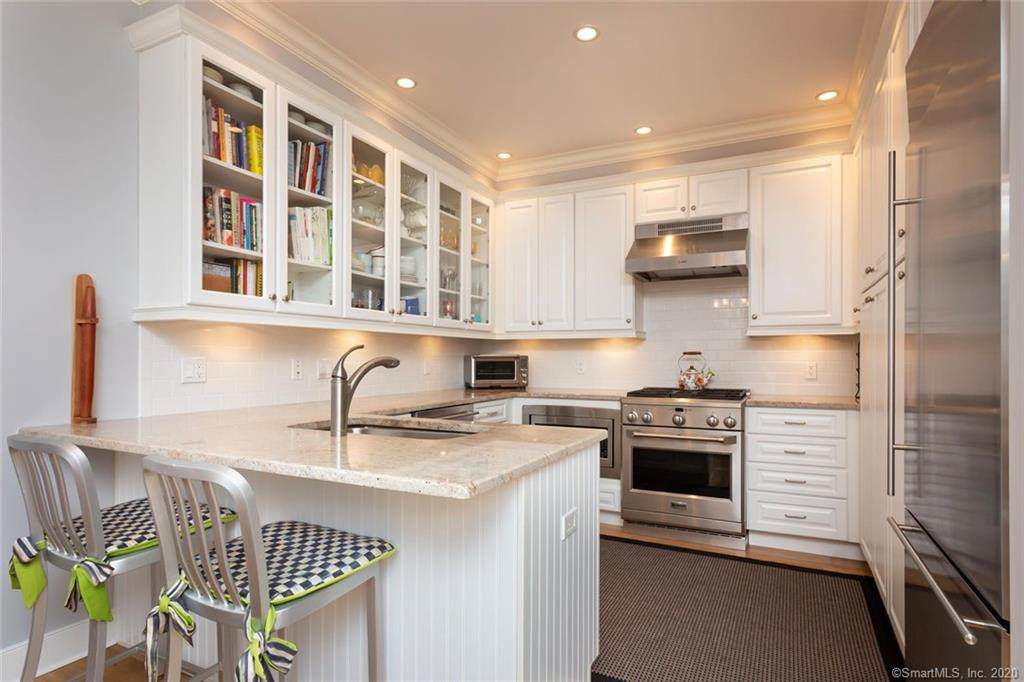 77 Havemeyer Lane - Photo 1
