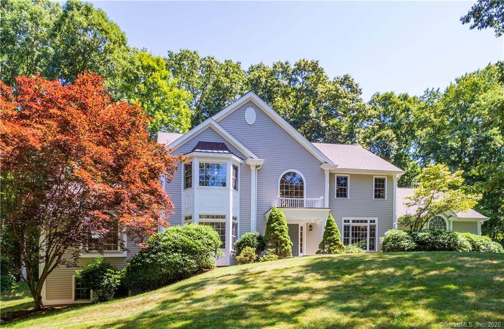 279 Newtown Turnpike - Photo 1