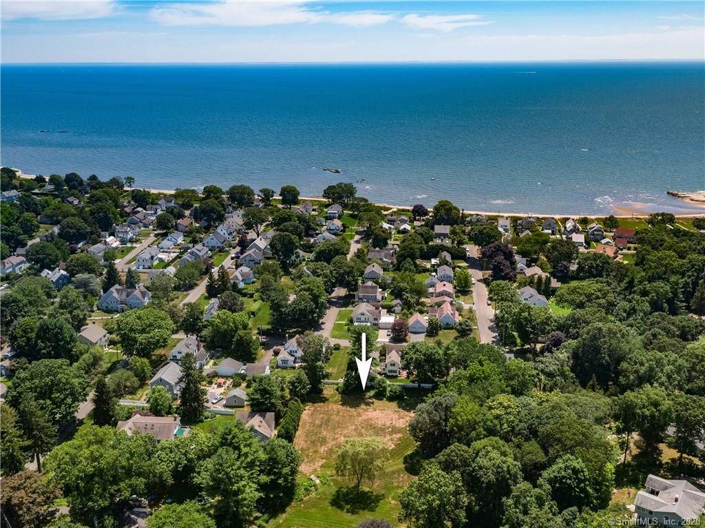 2 Grove Avenue - Photo 1