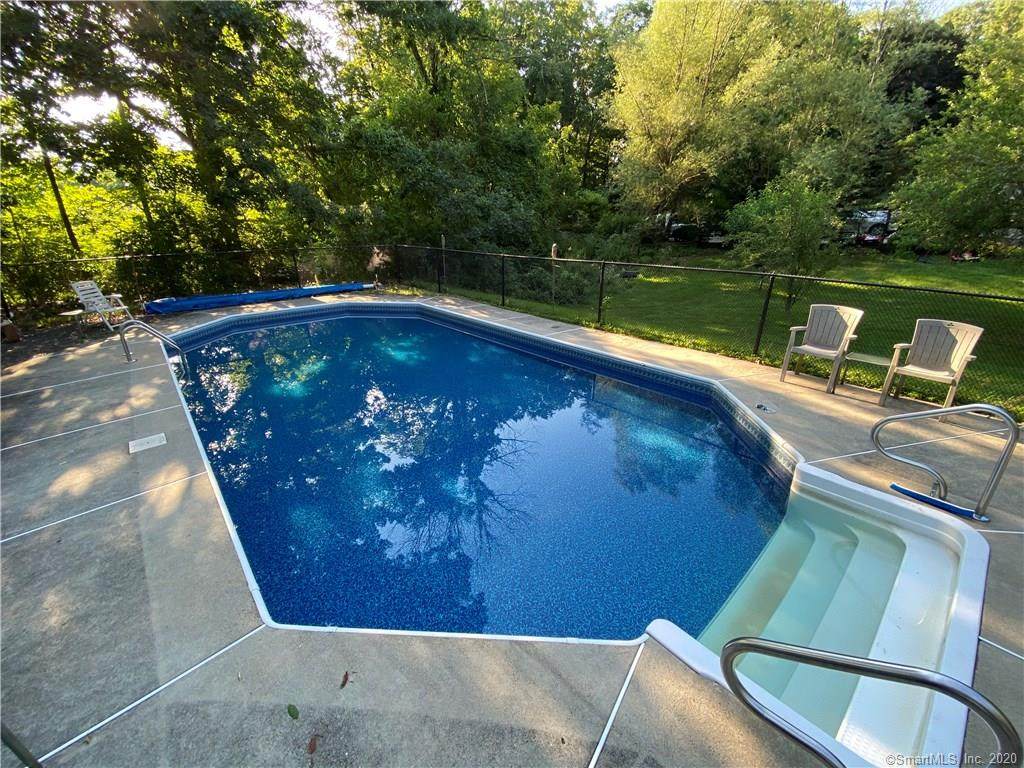 423 Old Waterbury Road - Photo 1