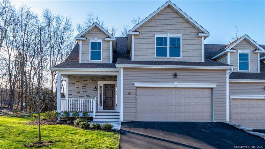 379 Hunter Drive - Photo 1