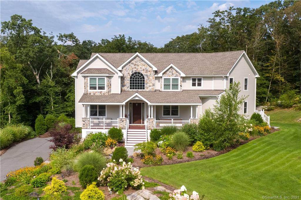 32 River Road Drive - Photo 1